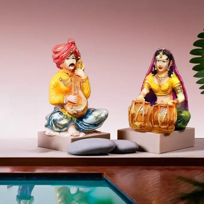 Vibe Up Your Living Room: 13 Vastu-Approved Wall Decor Ideas That Are Actually Fun