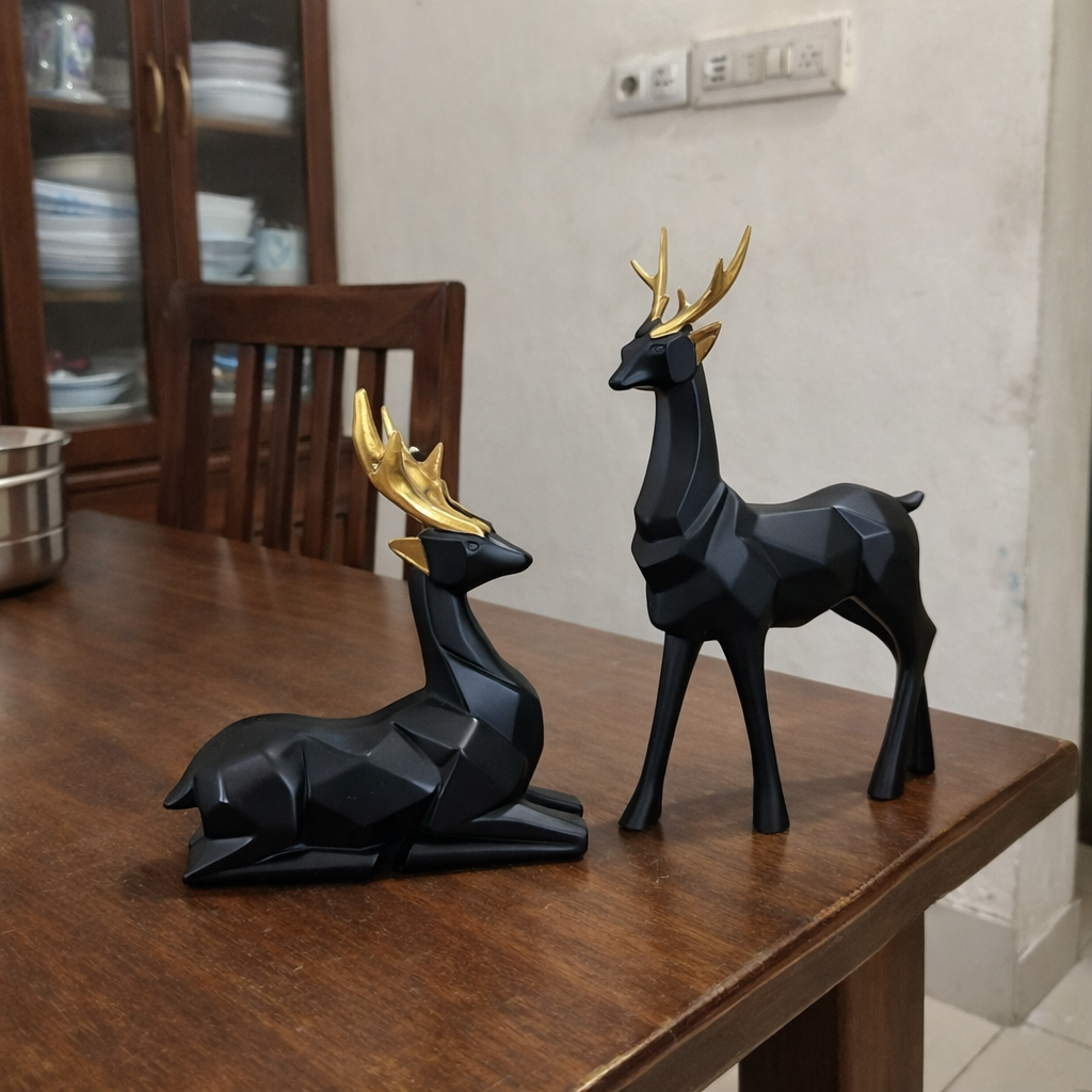How can I decorate a dining area for housewarming