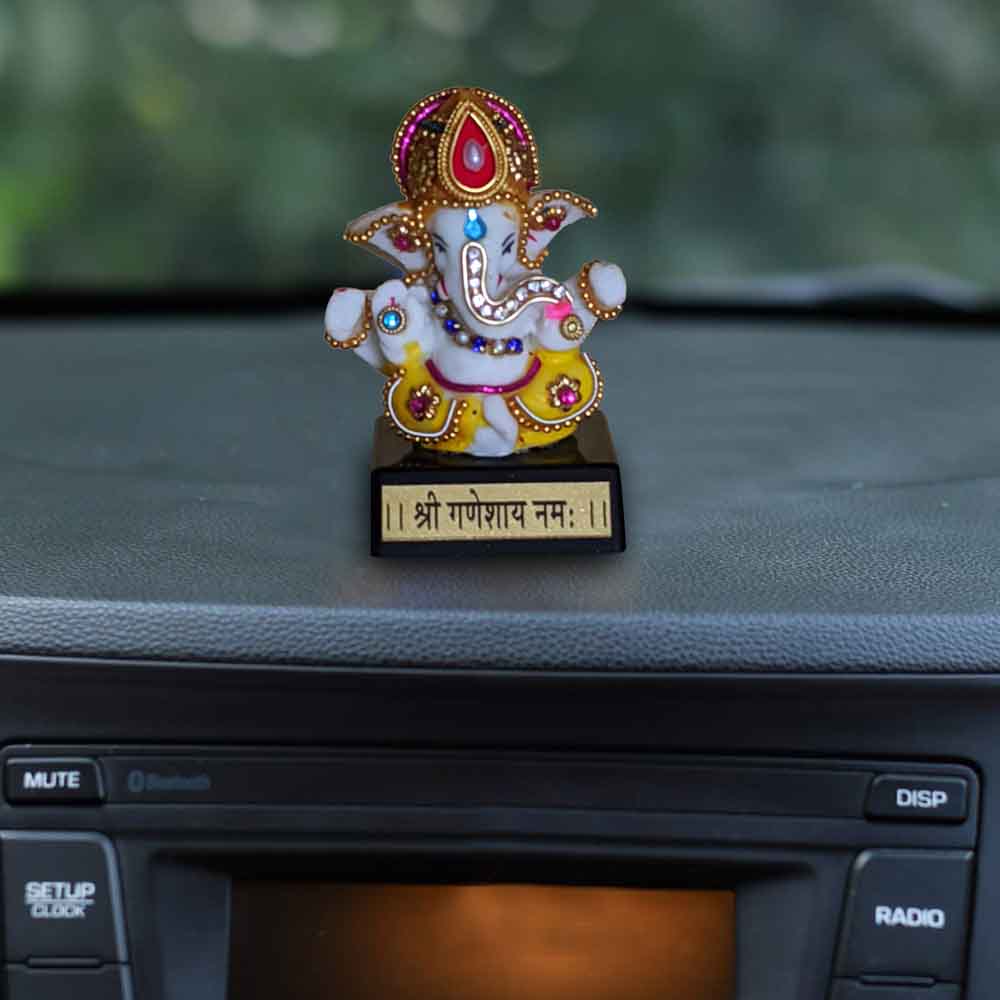 top-white-ganesh-idol-with-mukut-for-vinayagar-chaturthi-in-india.jpg