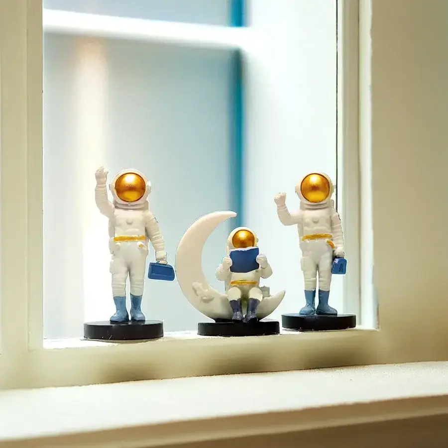Home Sweet (Actually Awesome) Home: 17 Housewarming Gifts That Won't End Up in Storage Purgatory