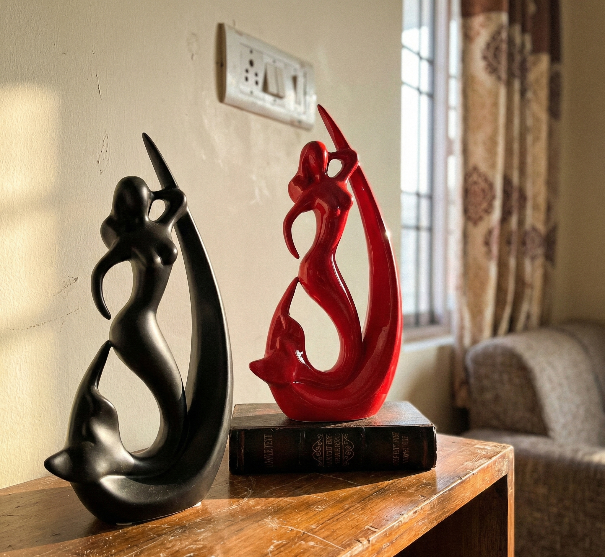 From Vows to Vases: 12 Contemporary Décor Ideas That Will Make Your New Nest More "Us" Than IKEA!