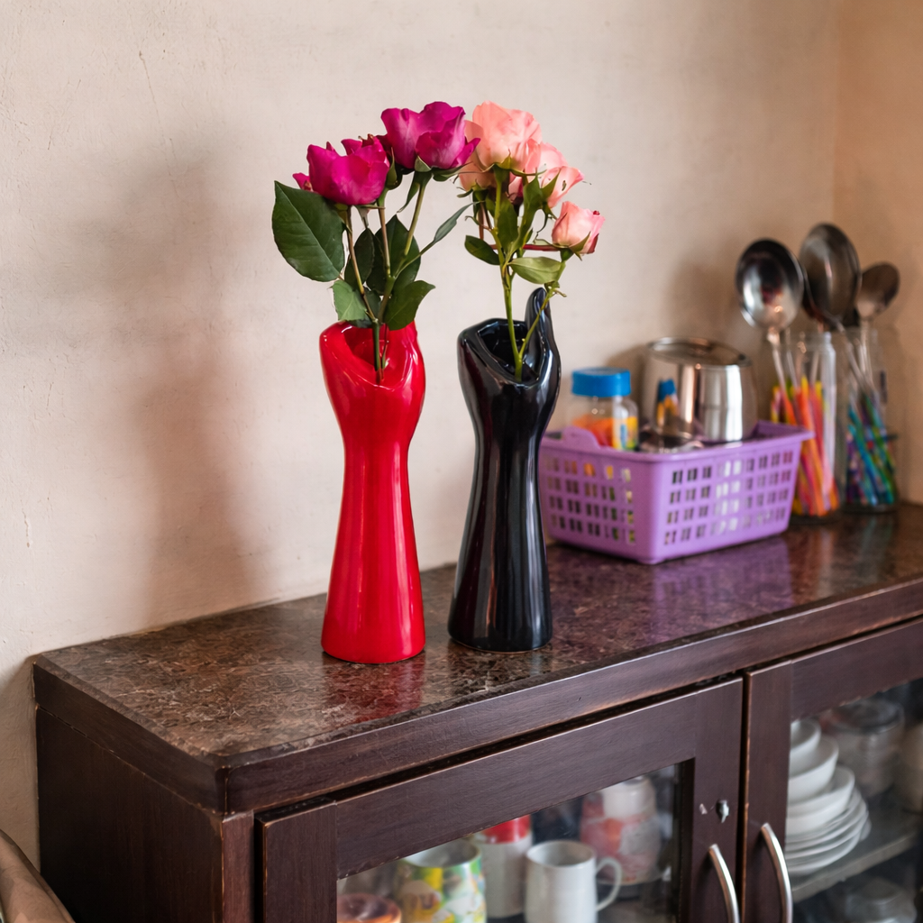 What are eco-friendly decoration options for Griha Pravesh