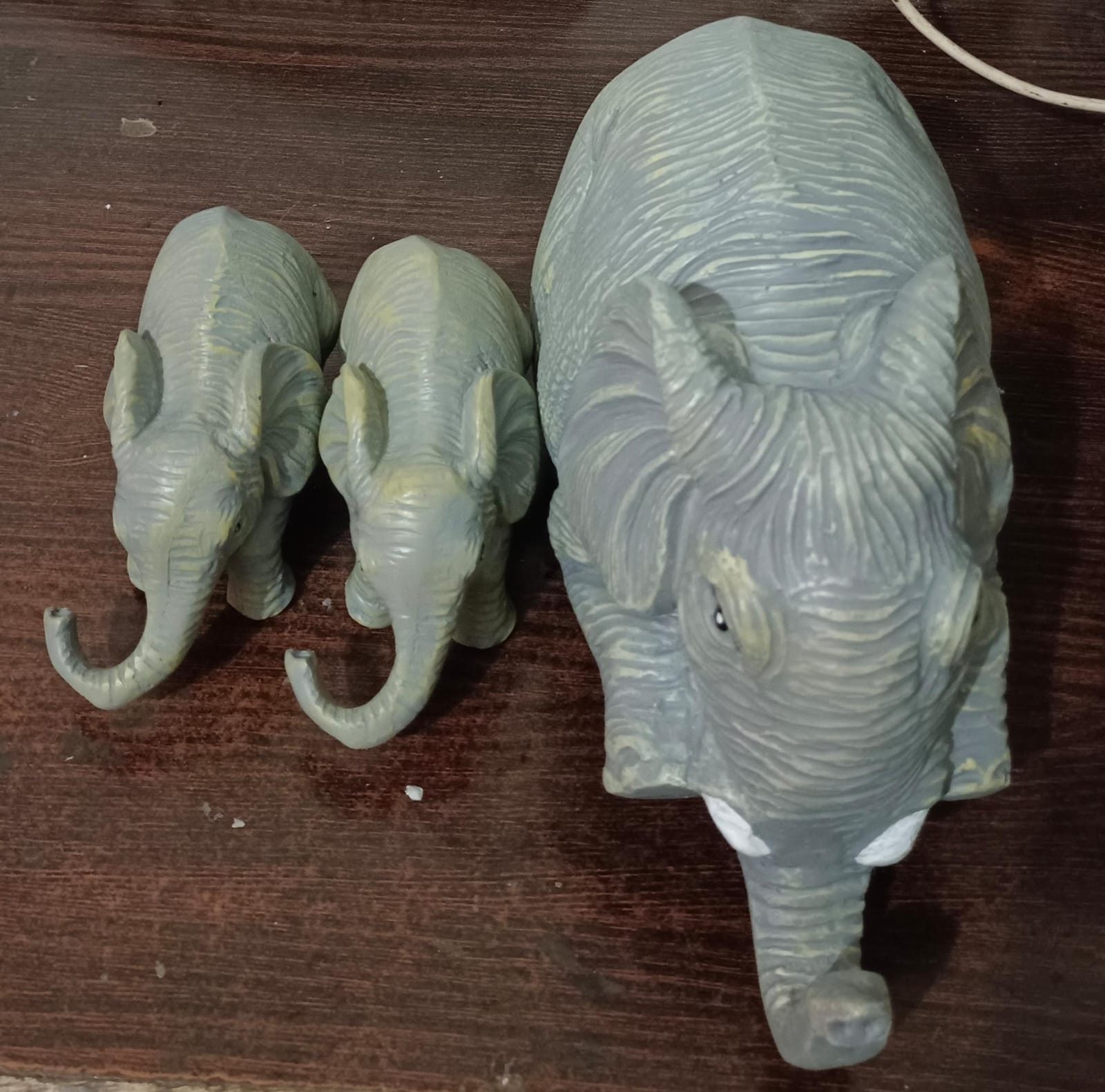 Decorative Showpieces for shelves and desktops that add character