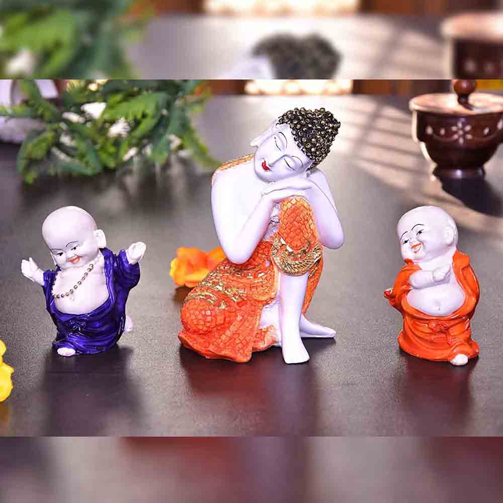How do you display antique showpieces