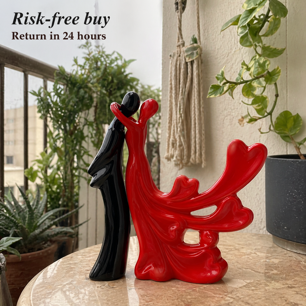 What kind of showpiece is good for living room