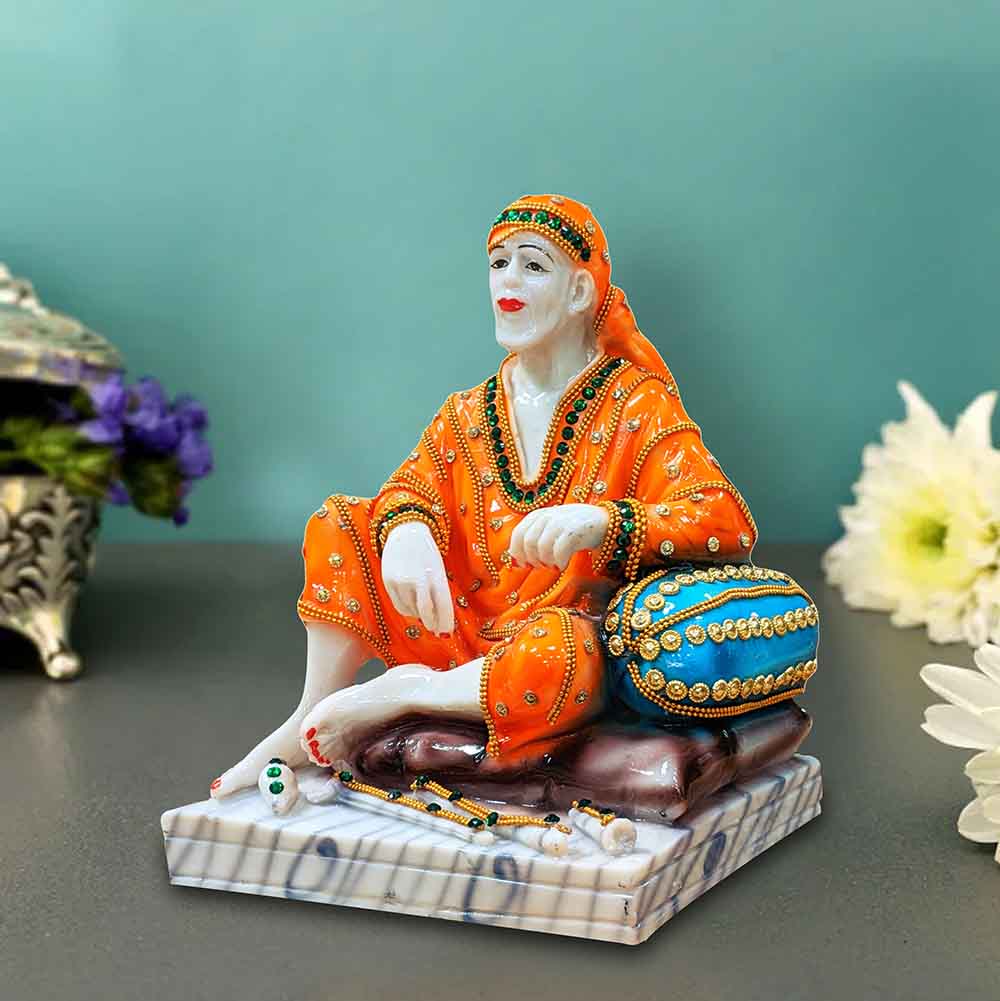 Lord Sai Baba idol