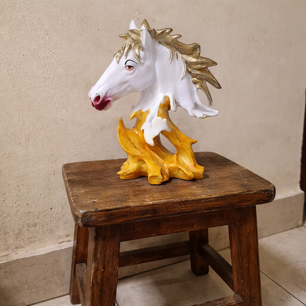 What are gifts that should be avoided at housewarming