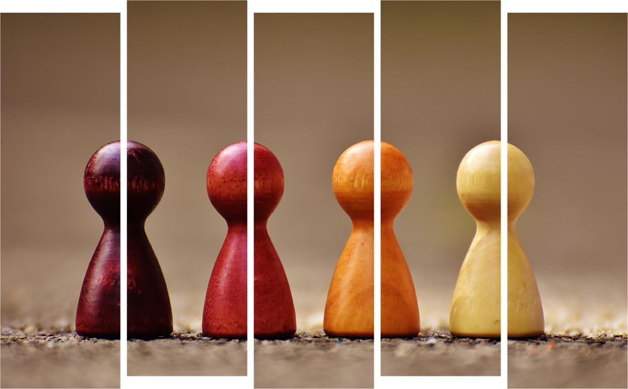 Checkmate Your Walls in Style: Chess-tastic 5-Panel Photographic Framed Wall Art (150x76cm Multi-Frame Magic)