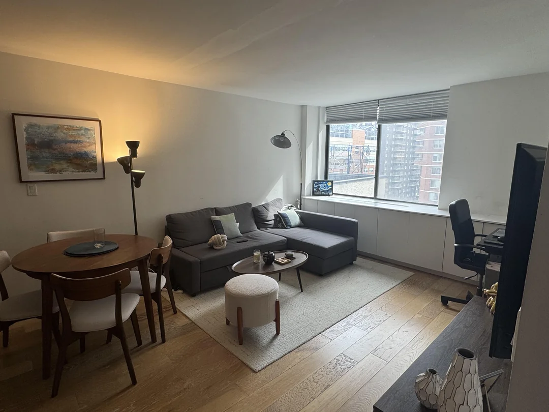 Small Spaces, Big Style: 13 Modern Furniture Arrangement Tricks That'll Make Your Tiny Home Feel Like a Palace